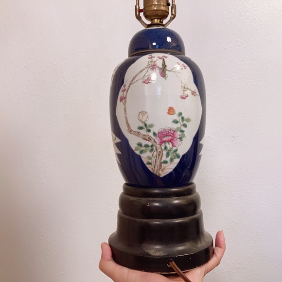 Chinese Ginger Porcelain Table Lamp Cobalt Blue Exotic Birds Flowers Glaze 12” - Picture 2 of 7